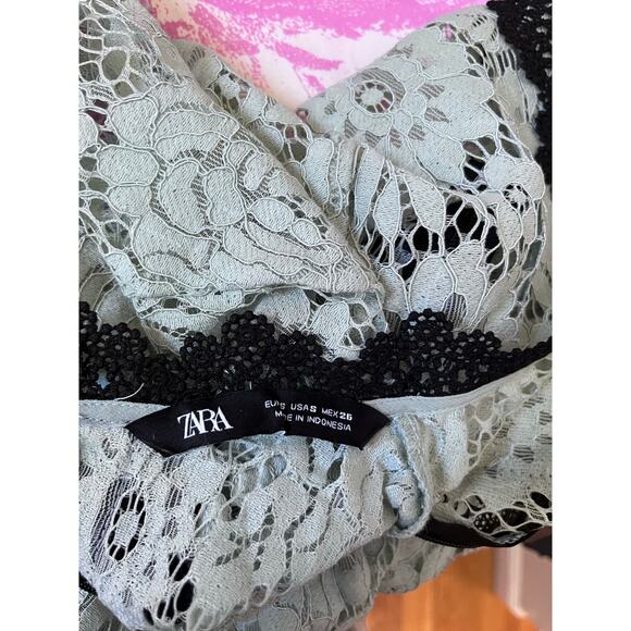 Zara Seafoam Green Black Crochet Embroidered Detail Sheer Peplum Blouse Small - Picture 11 of 12